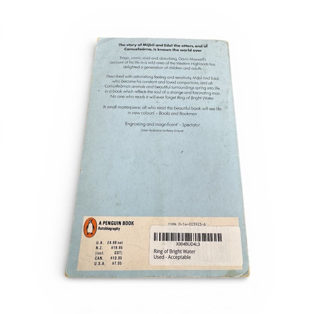 Ring of Bright Water Gavin Maxwell Penguin Paperback ISBN 0140039236 - Thumbnail 4