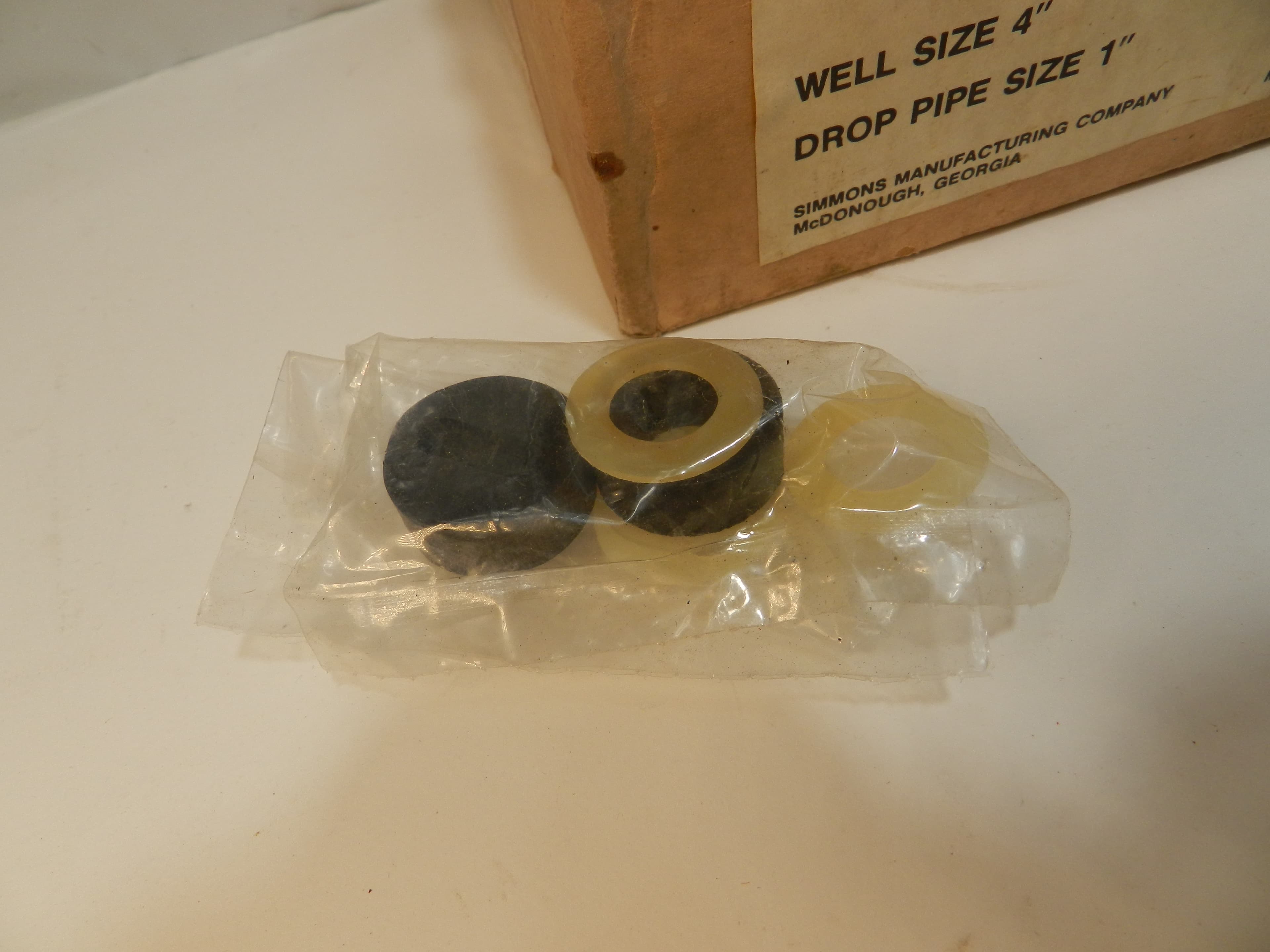 Simmons Well Seal, 1" Drop Pipe Size, 4" L, 4" Size Model No. 111  (P49J) - Thumbnail 5