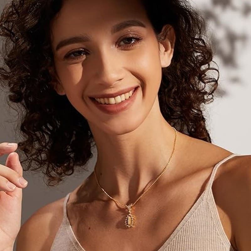 14K Gold Plated Oval Pendant Necklace Cubic Zirconia Pearl Vintage Style - Thumbnail 9