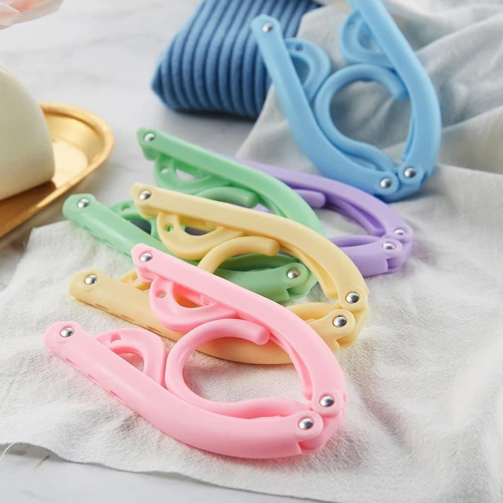 12pcs Folding Travel Clothes Hangers Portable Plastic Space Saving 17 Inch - Thumbnail 5