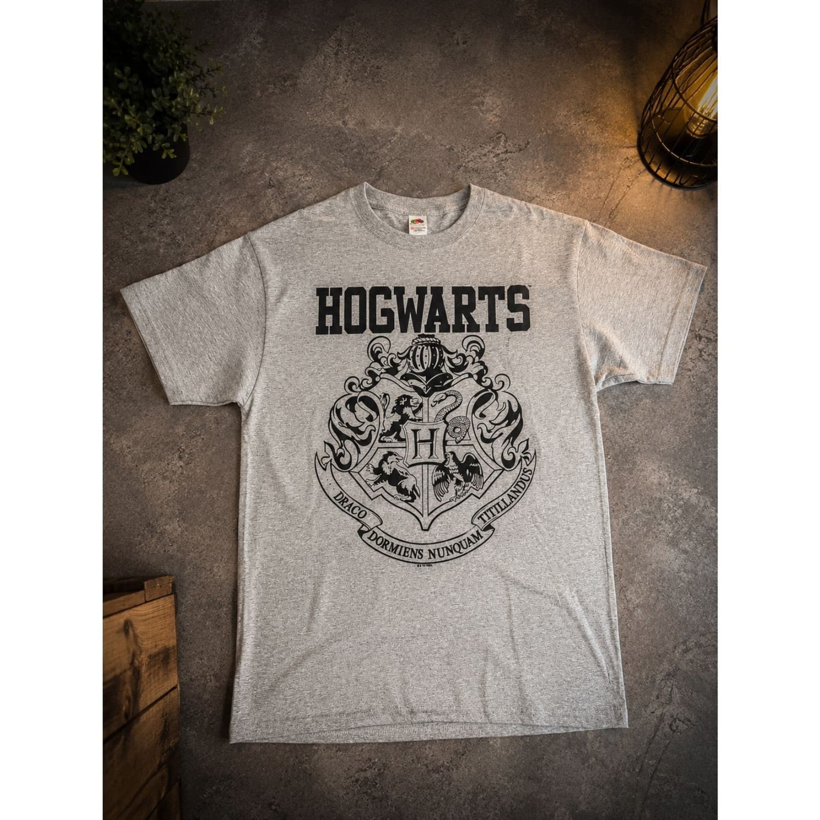 Harry Potter Hogwarts Logo Graphic Tee Gray Unisex Cotton Blend Size M - Thumbnail 2