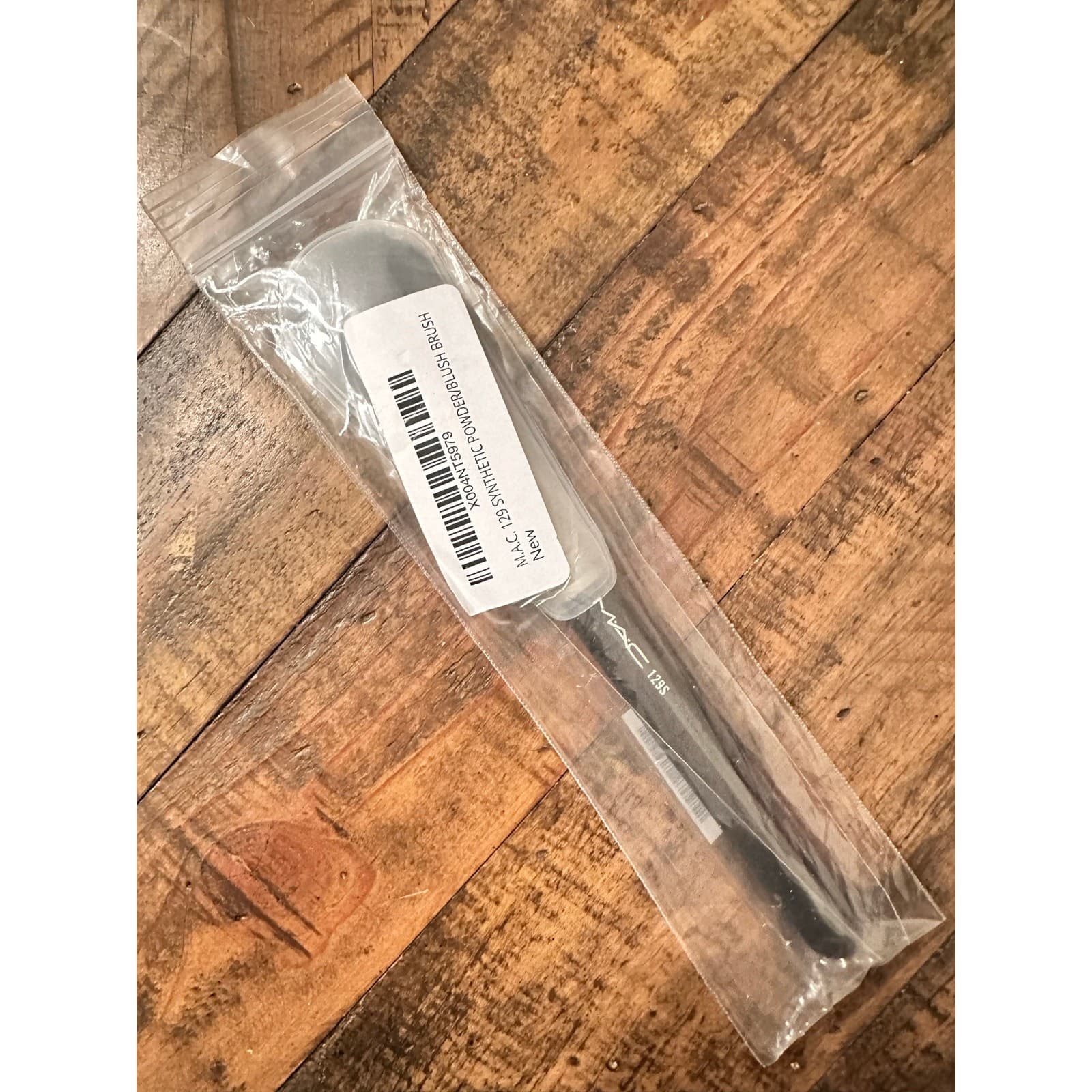M·A·C 129S Powder Blush Brush Vegan Synthetic All-Purpose Face Brush New - Thumbnail 5