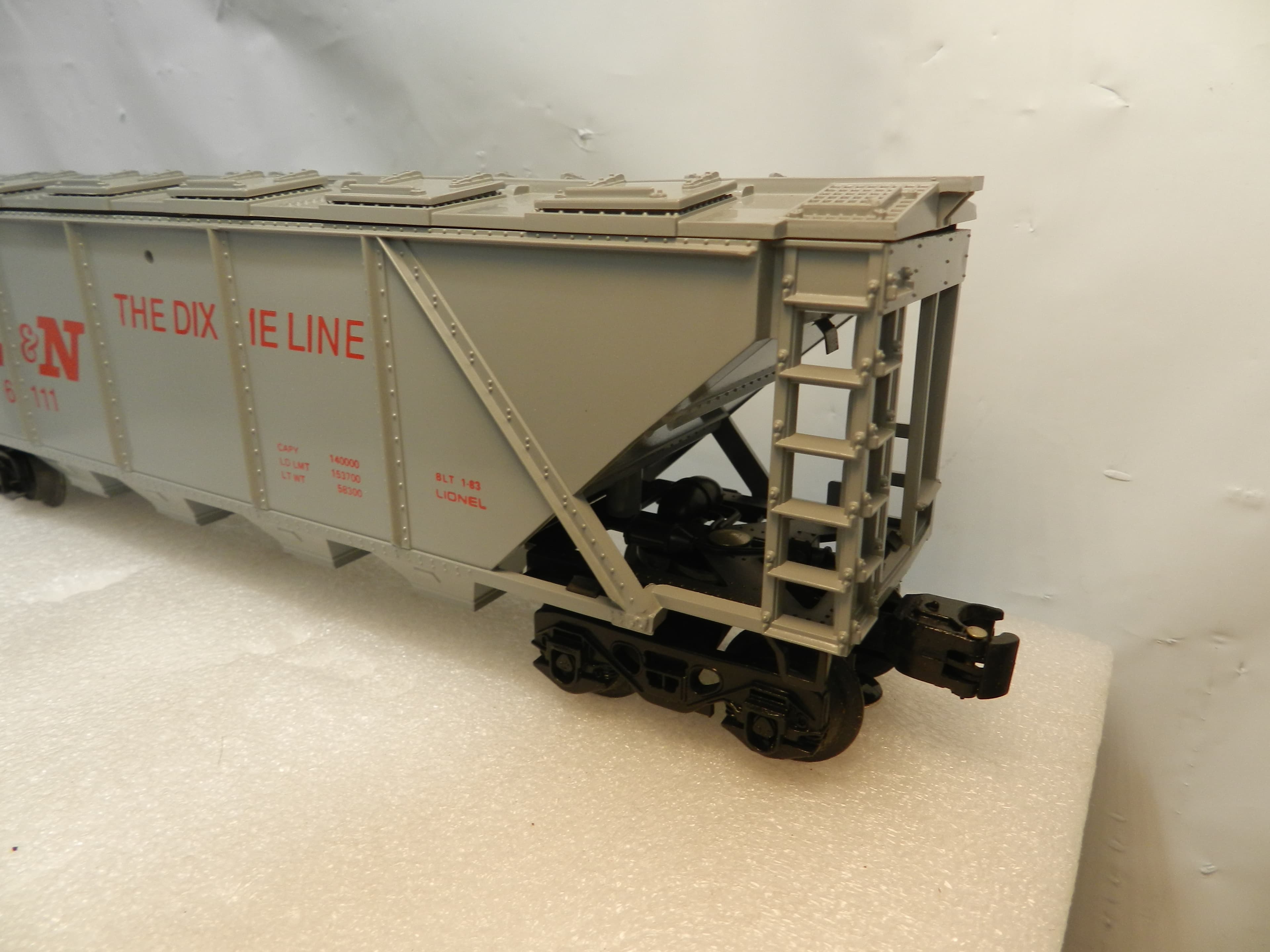 Vintage Lionel 6-6111 L&N Covered Hopper Car 0 & 027 Gauge Train Car (P51K) - Thumbnail 11