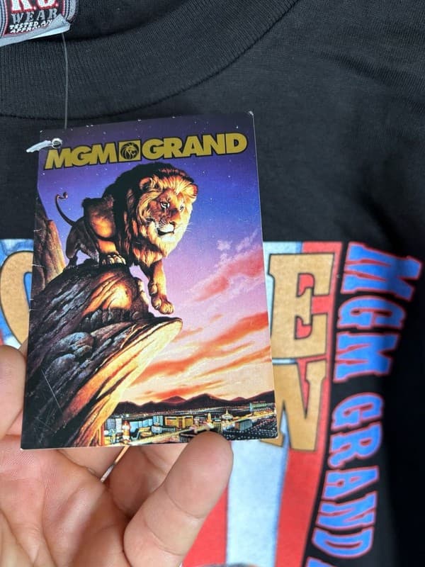 Vintage 1993 George Foreman World Champion MGM Grand K.O. Wear T-Shirt - Thumbnail 4