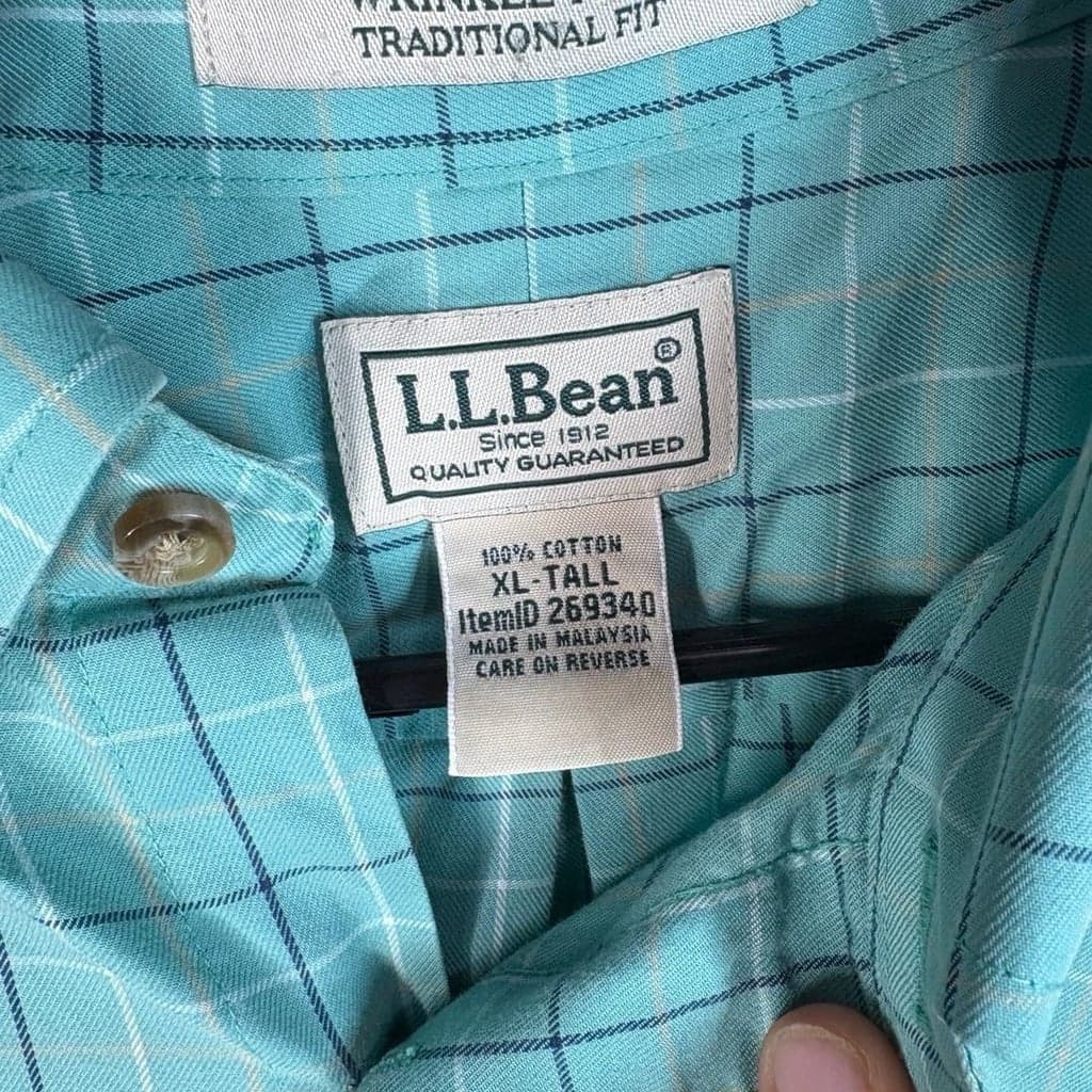 L.L.Bean Men's Short Sleeve Wrinkle Free Traditional Fit Plaid Button-Down Shirt - Thumbnail 2