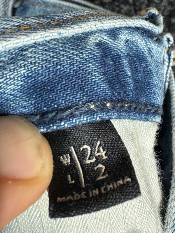 Abercrombie & Fitch High Rise Distressed Denim Cutoff Shorts with Patch - Thumbnail 4