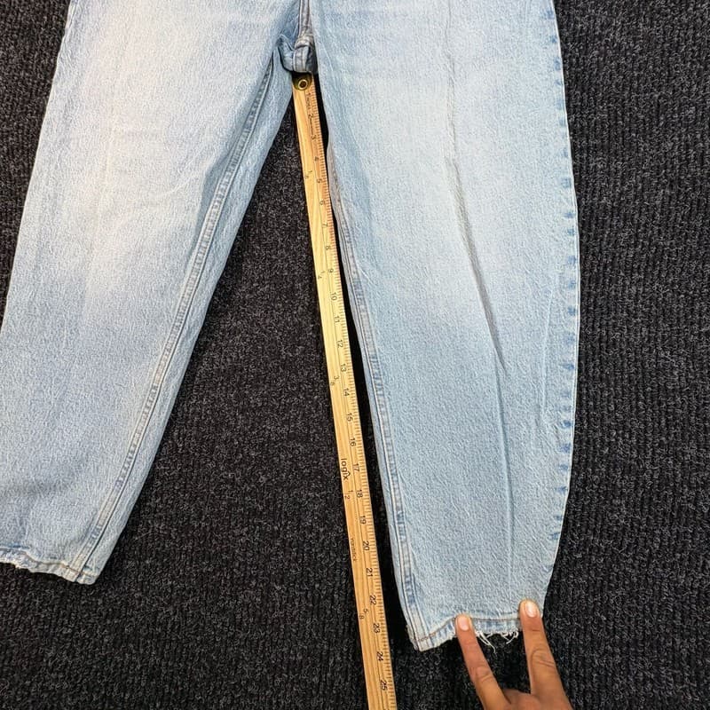 Abercrombie & Fitch The '80s Mom High Rise Curve Love Light Wash Denim Jeans - Thumbnail 6