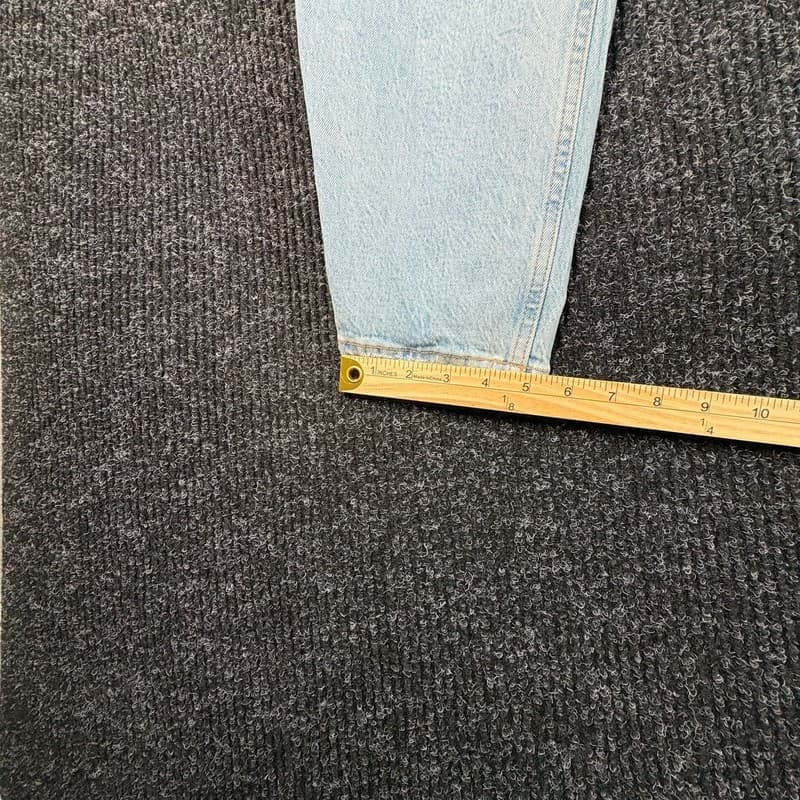Abercrombie & Fitch The '80s Mom High Rise Curve Love Light Wash Denim Jeans - Thumbnail 9