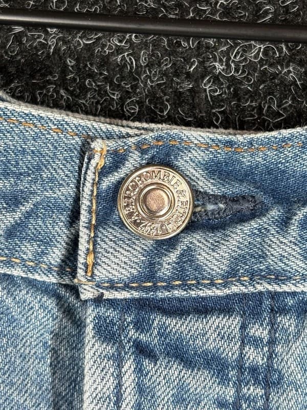 Abercrombie & Fitch High Rise Distressed Denim Cutoff Shorts with Patch - Thumbnail 3