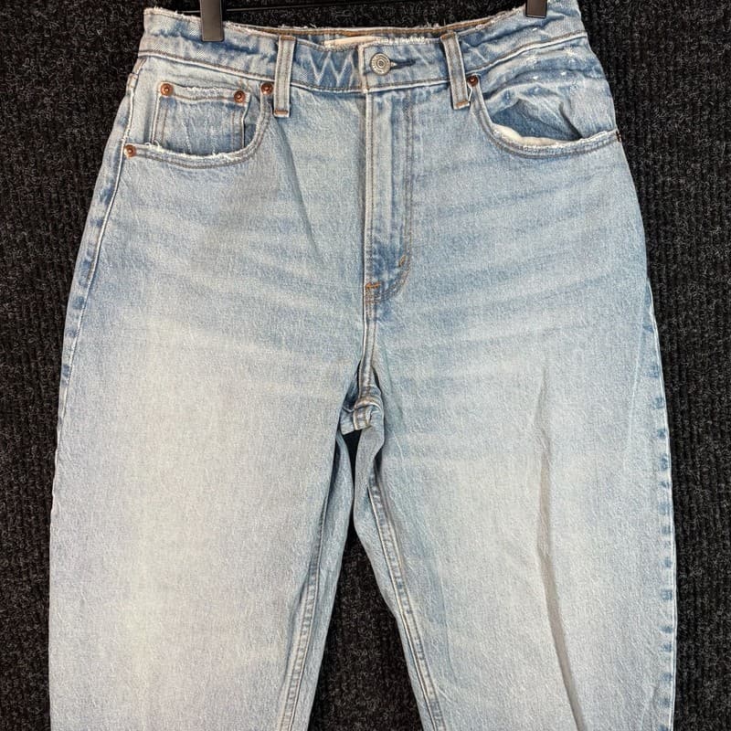 Abercrombie & Fitch The '80s Mom High Rise Curve Love Light Wash Denim Jeans - Thumbnail 4