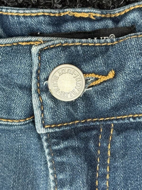 Judy Blue Los Angeles Light Washed Skinny Jeans - Thumbnail 6