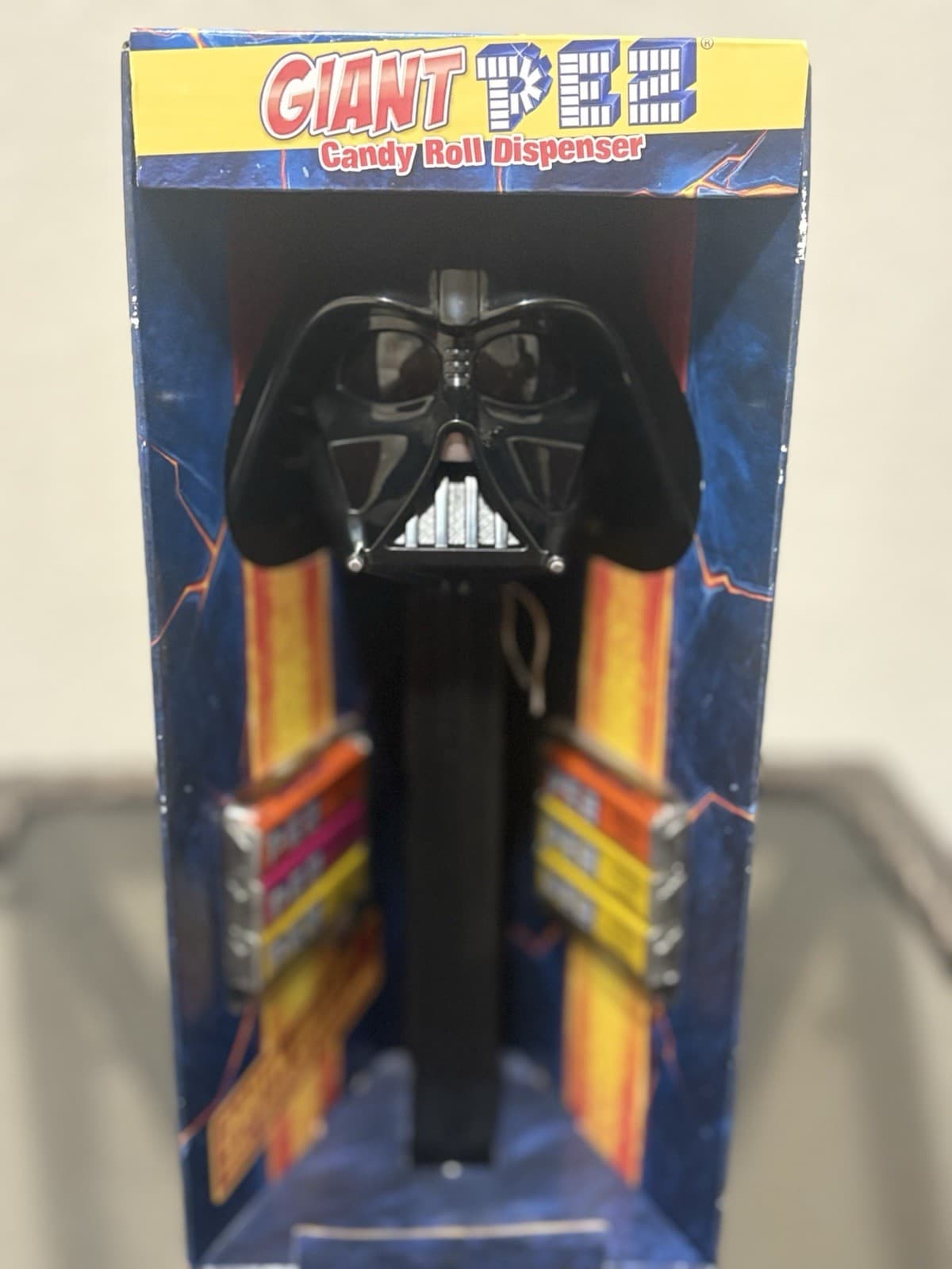 NEW STAR WARS DARTH VADER GIANT PEZ DISPENSER WITH SOUND & CANDY 12" - Thumbnail 4