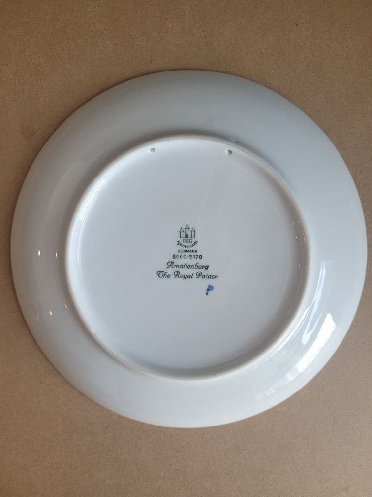 Bing & Grondahl B&G 1970 Christmas Plate Amalienborg The Royal Palace - Thumbnail 2