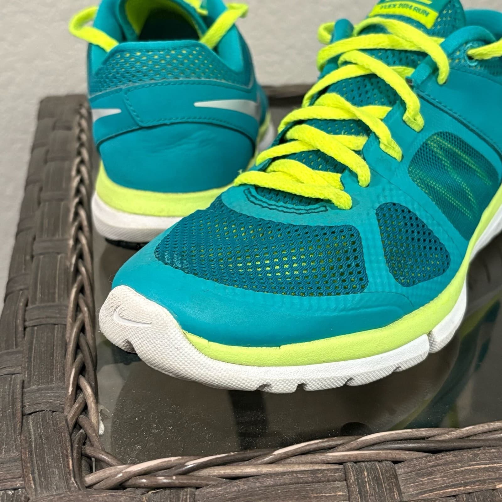 Nike Flex 2014 Run Women's Running Shoes Teal and Neon Yellow size 8 - Thumbnail 7