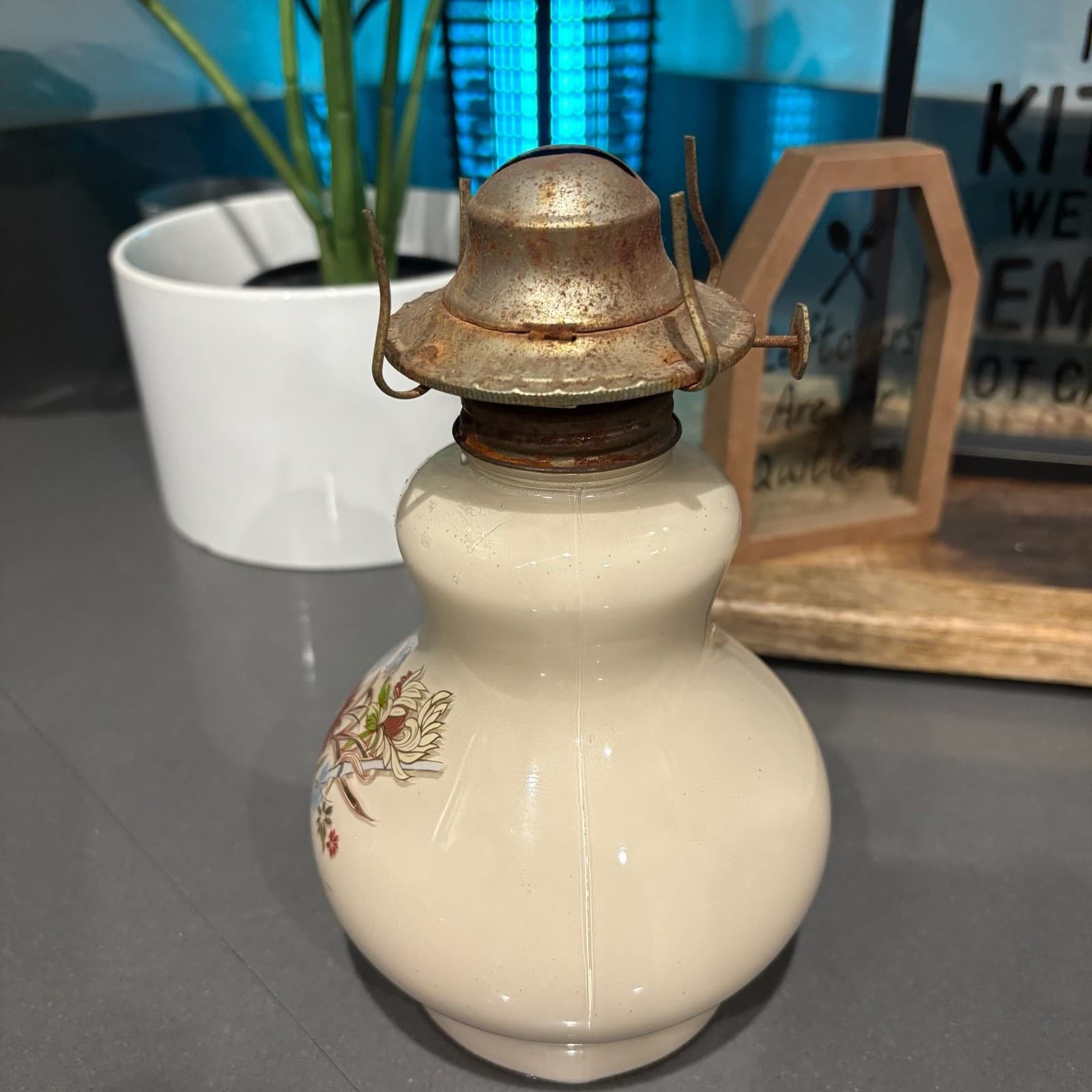 Vintage 1980 Kaadan Ltd. Glass Oil Lamp Base with Floral Design - Thumbnail 2