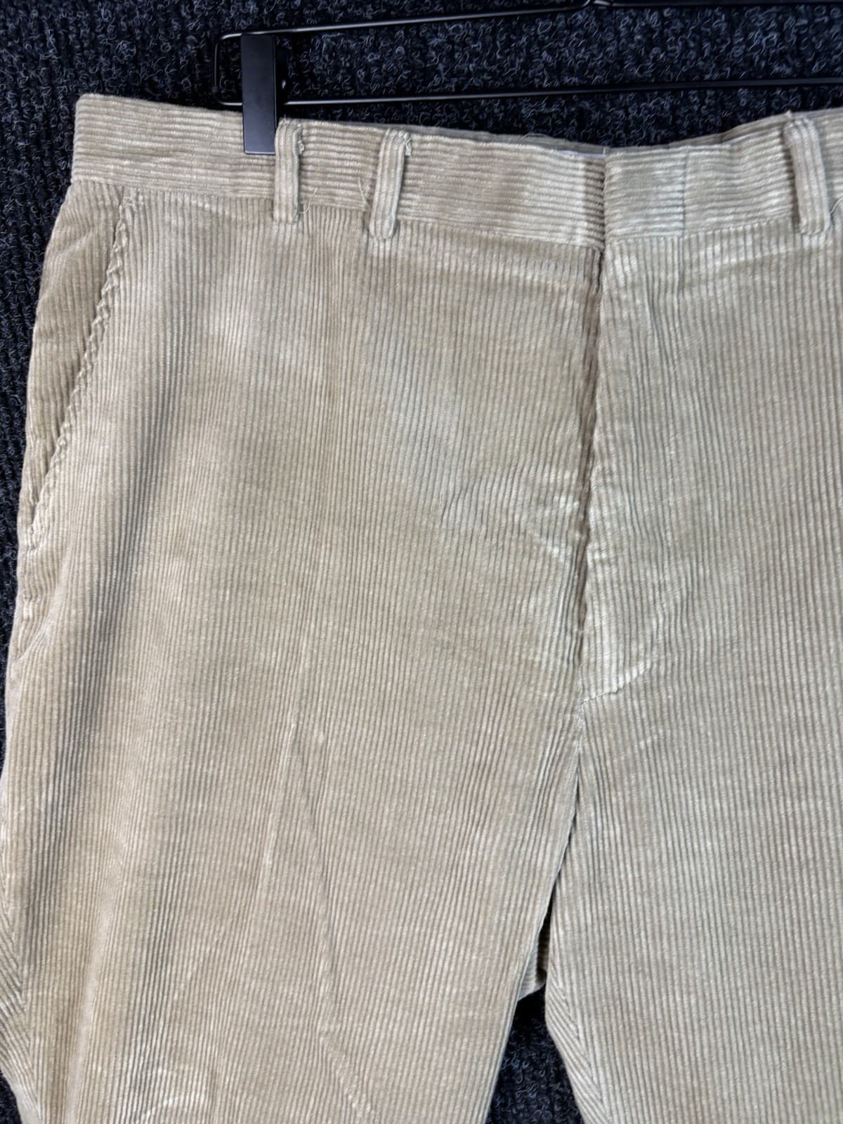 Eddie Bauer Men's Corduroy Pants Vintage Wide Wale, Size 42s Brown, High Rise - Thumbnail 4