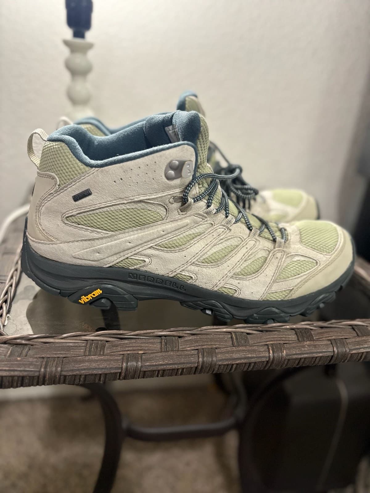 Merrell Mens Moab 3 Mid Gore-Tex Waterproof Hiking Boots - Thumbnail 3