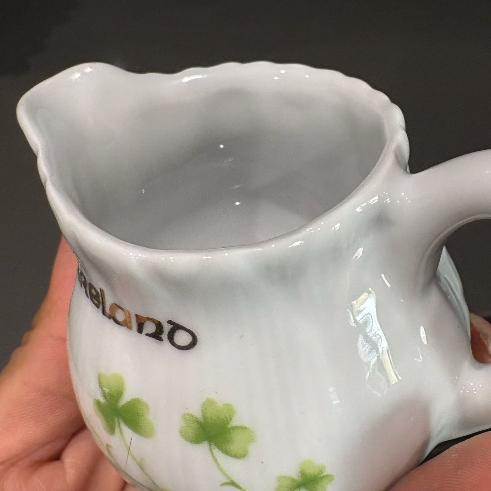 Vintage Ireland Shamrock Pattern Porcelain Creamer and Sugar Bowl Set - Thumbnail 6