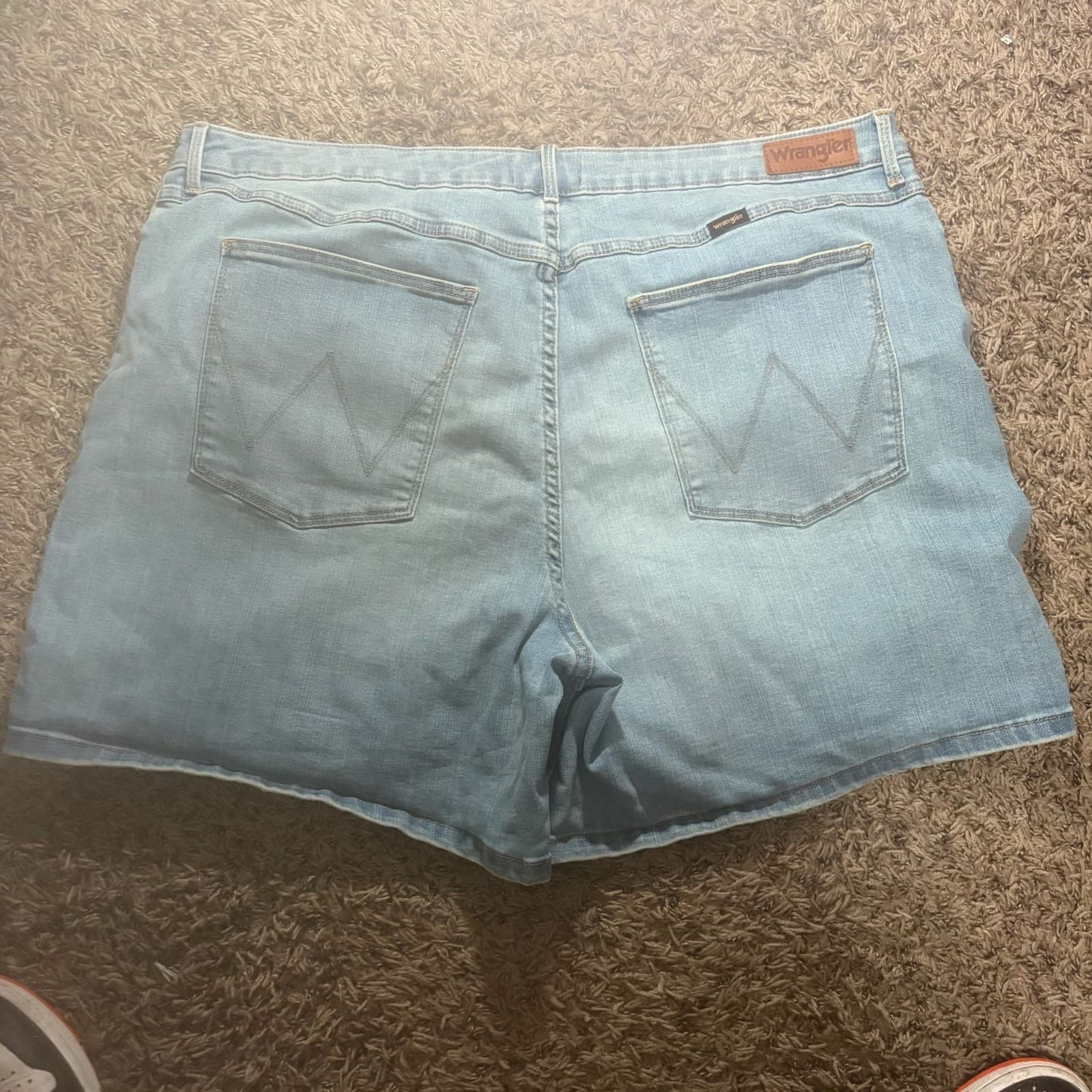 Wrangler 4" Rolled Denim Shorts Size 24W - Thumbnail 5