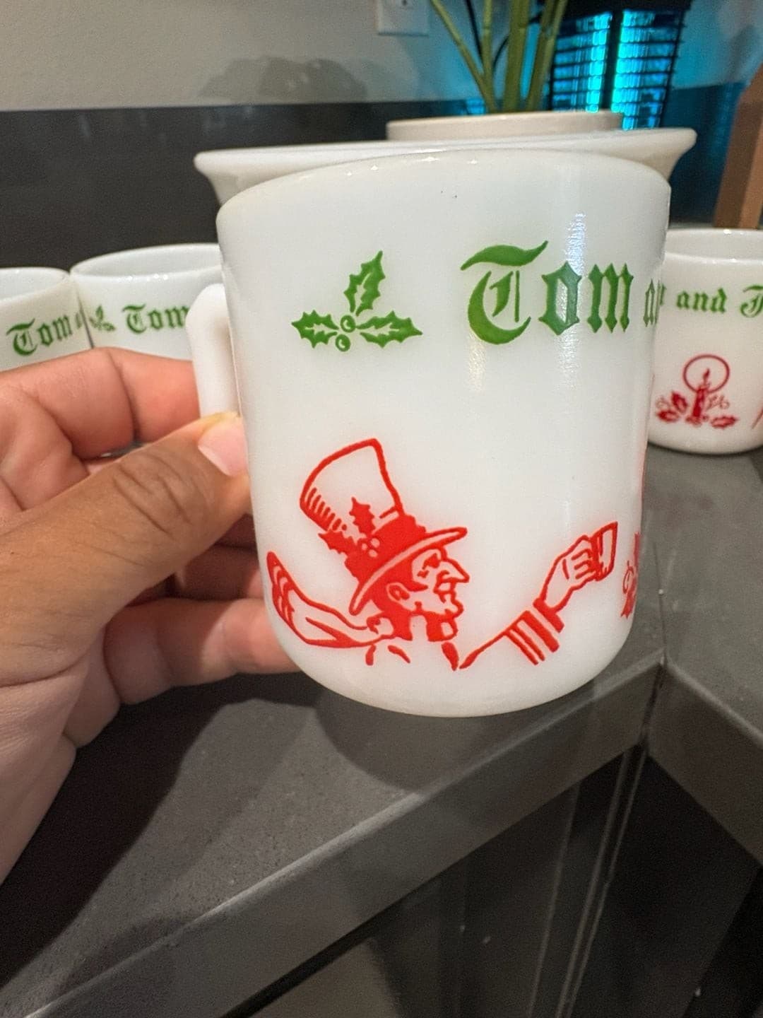 Vintage Hazel Atlas Tom and Jerry Milk Glass Christmas Punch Bowl Set with 6 Cup - Thumbnail 5