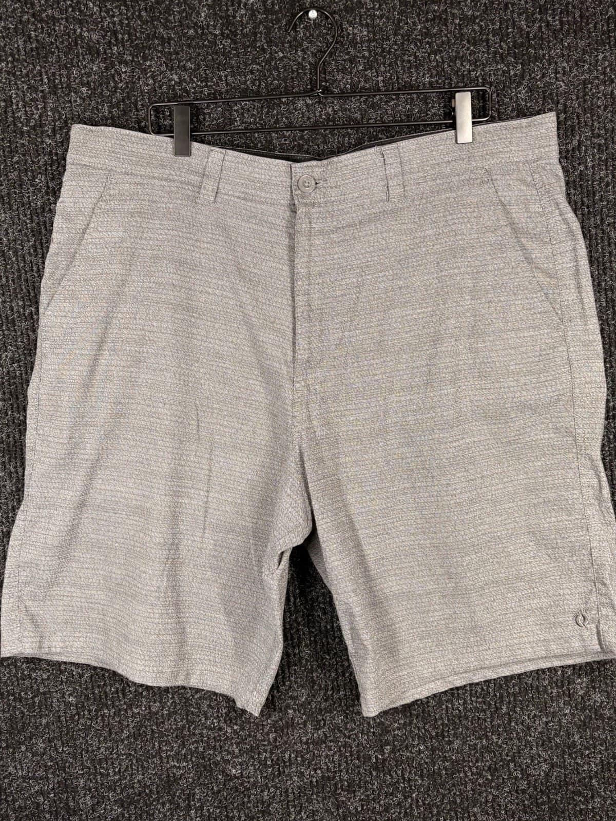 Hang Ten Men's Hybrid Heathered Flat Front Shorts Size 40 Gray