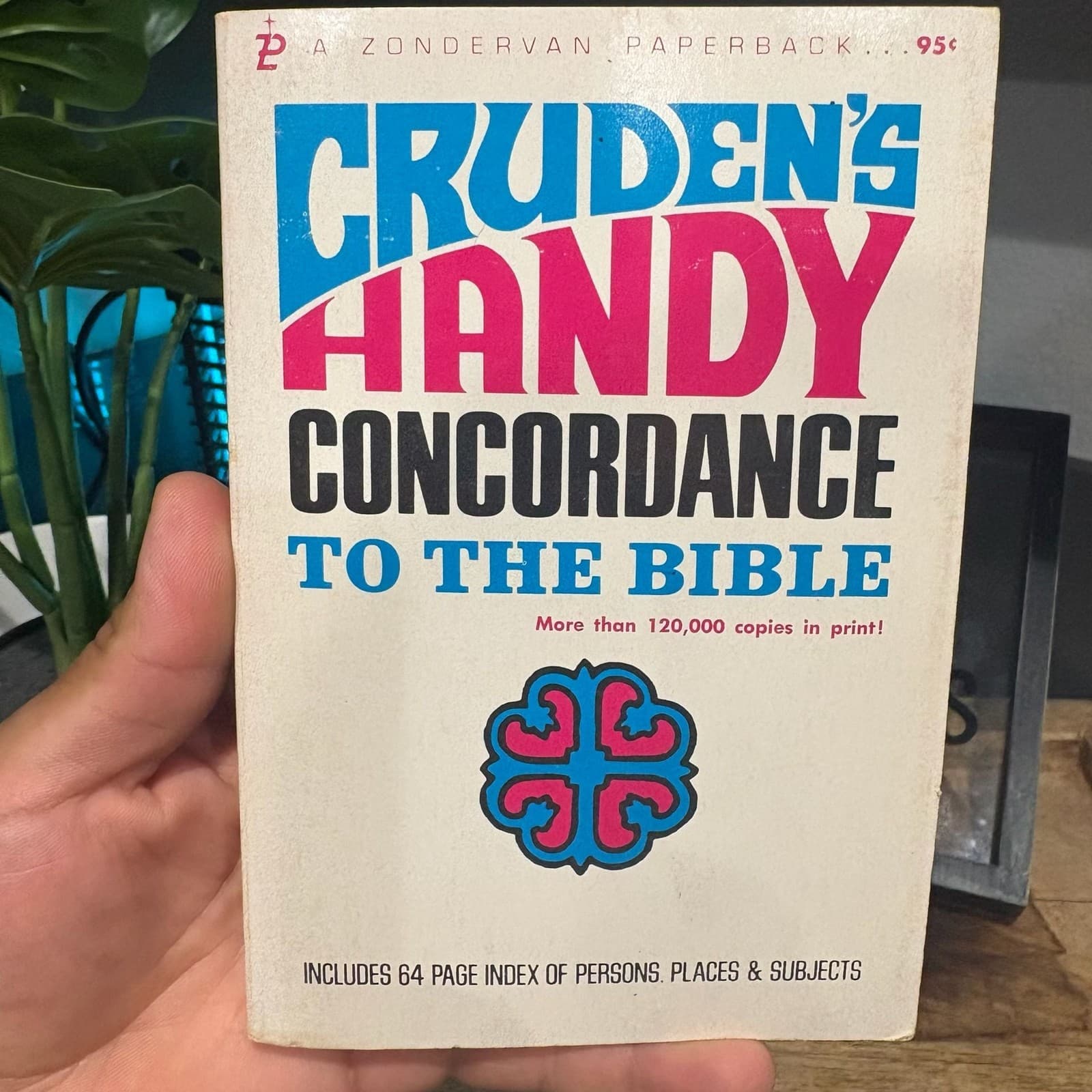 Cruden's Handy Concordance to the Bible (Zondervan Paperback)
