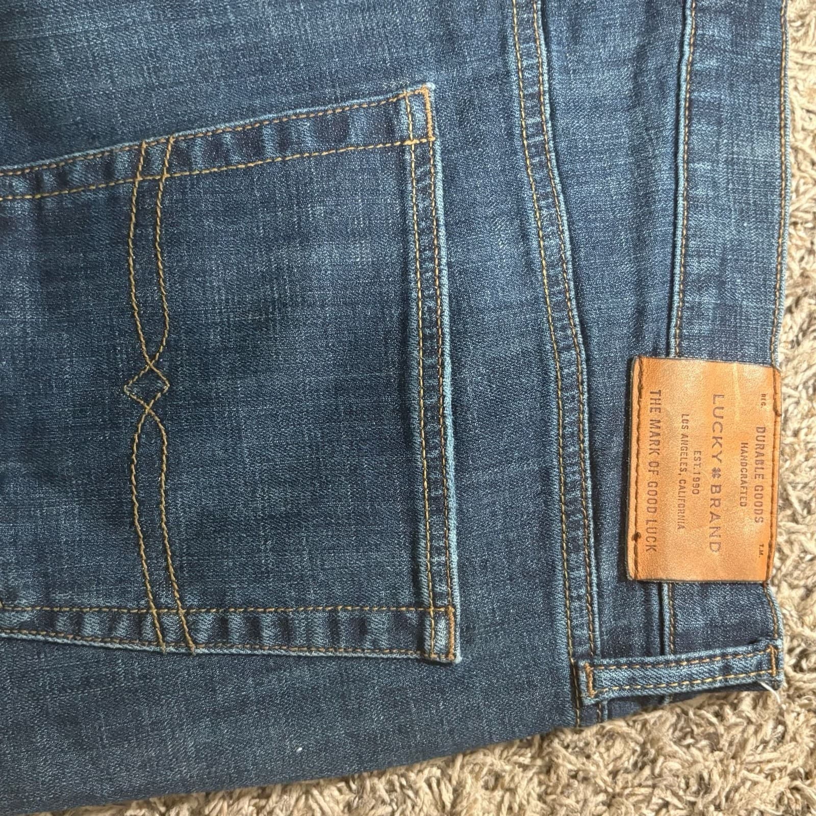 Lucky Brand Straight Leg Jeans 40x32 - Thumbnail 3