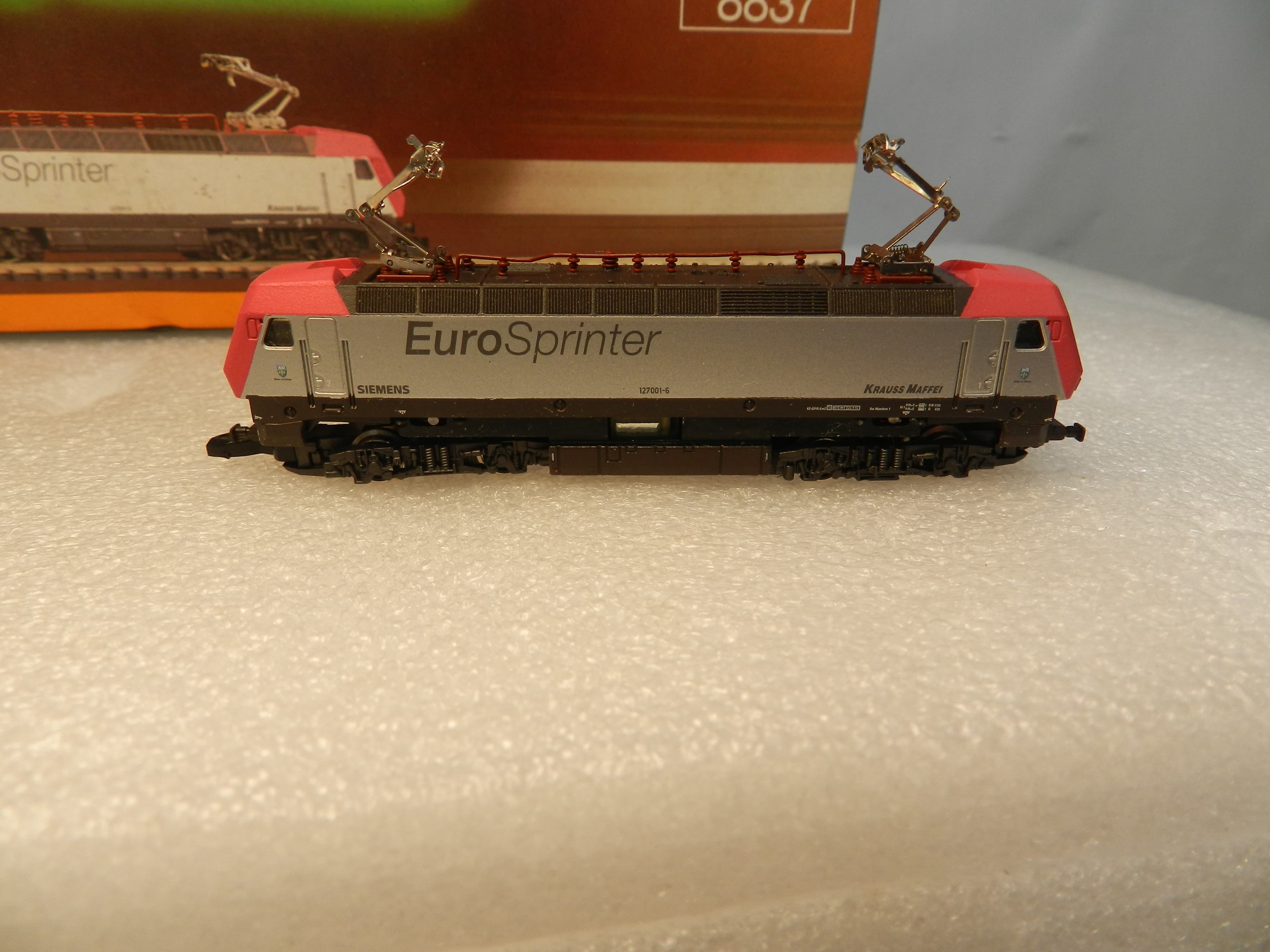 Vintage Z Scale Marklin Mini-Club 8837 Euro Sprinter Eletric Locomotive (P53K) - Thumbnail 9