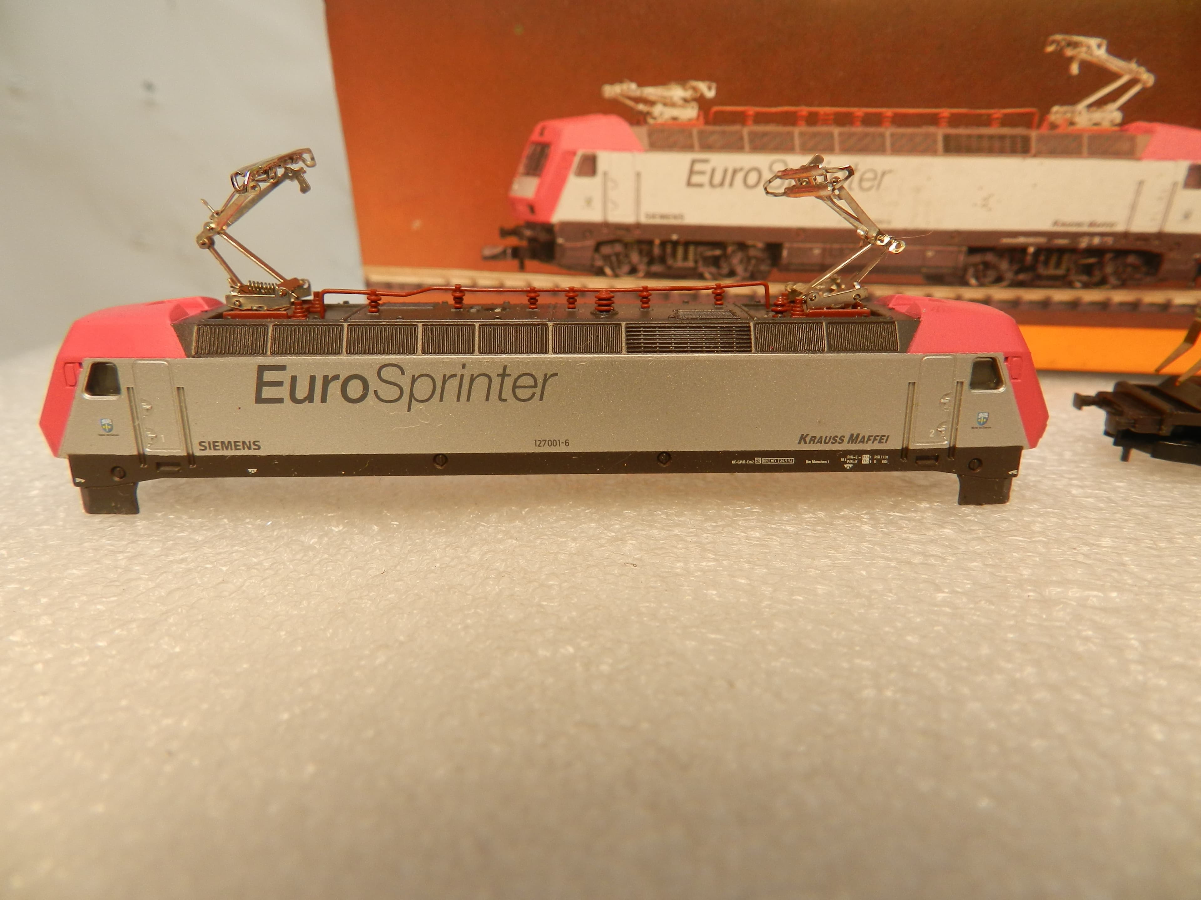 Vintage Z Scale Marklin Mini-Club 8837 Euro Sprinter Eletric Locomotive (P53K) - Thumbnail 5