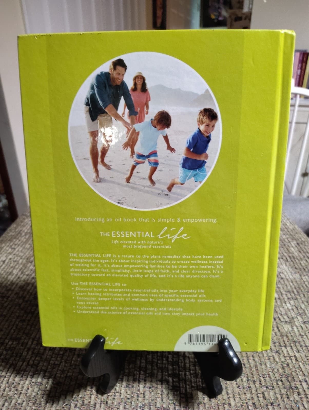 The Essential Life Essential Oils Reference Book Natural Remedies Wellness - Thumbnail 2