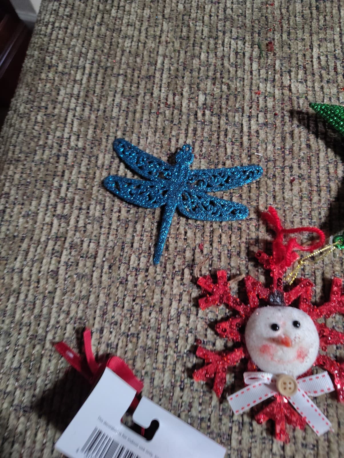 Lot of 12 Miscellaneous Christmas Holiday Themed Decor Items Mixed Media & Style - Thumbnail 7