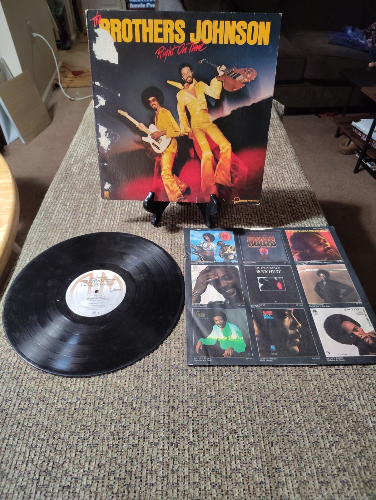 The Brothers Johnson ~ Right On Time [LP] 1977 SP-4644 w/booklet **NICE COPY** - Thumbnail 4