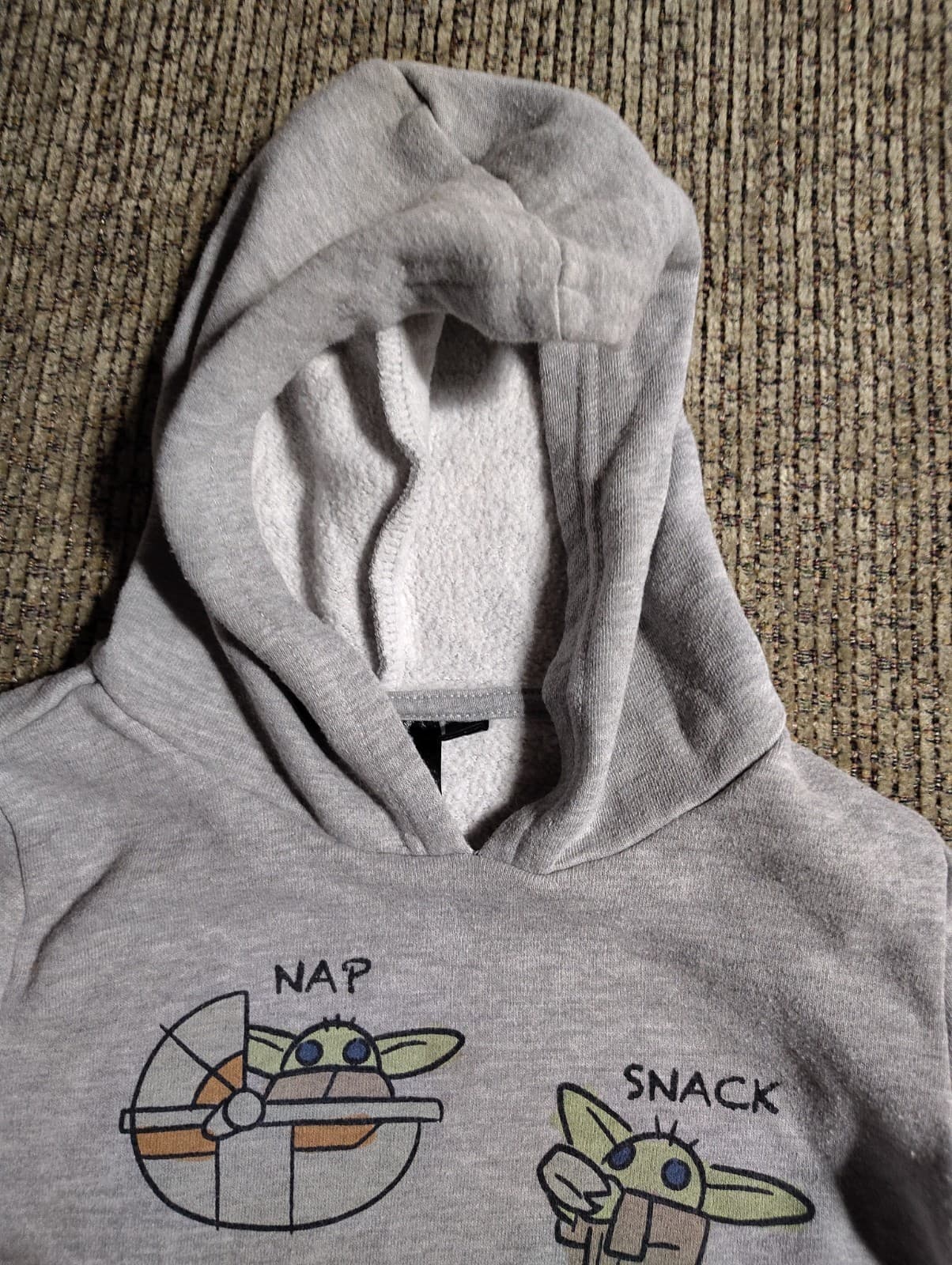 Star Wars Baby Yoda Hooded Pullover Sweater Size 4T Toddler Boy Grey - Thumbnail 5