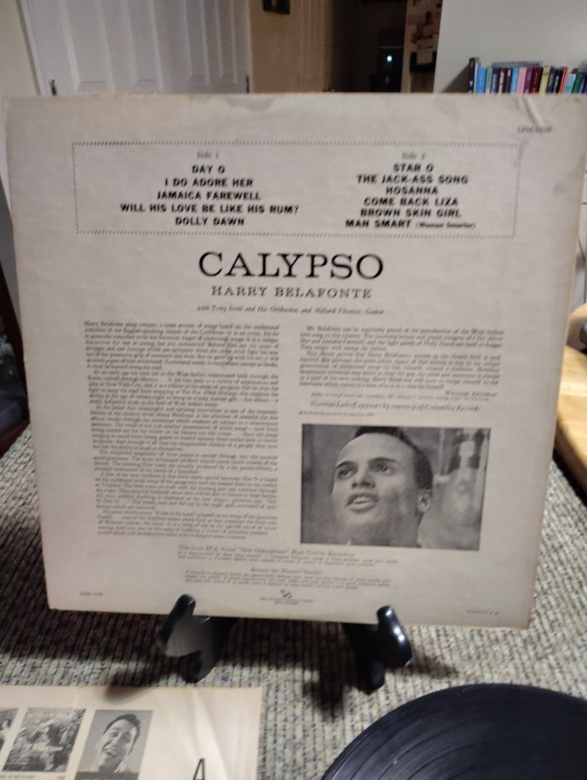 Harry Belafonte - Calypso (1956 Vinyl LP, RCA Victor) Historic Million-Seller - Thumbnail 5
