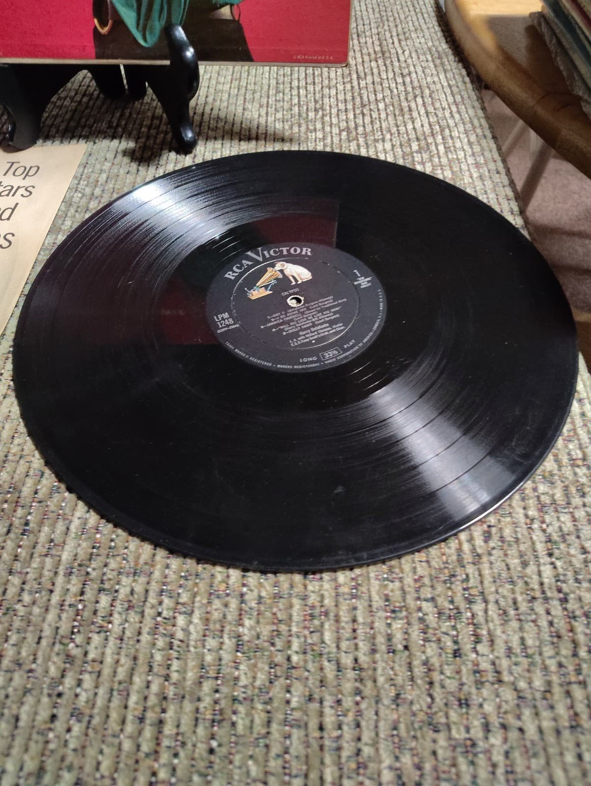 Harry Belafonte - Calypso (1956 Vinyl LP, RCA Victor) Historic Million-Seller - Thumbnail 2