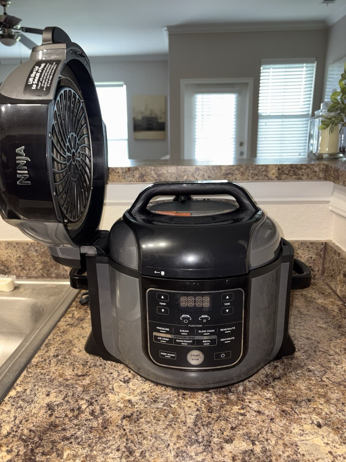 Ninja Foodi Pro 6.5-Quart Pressure Cooker with TenderCrisp - Thumbnail 25