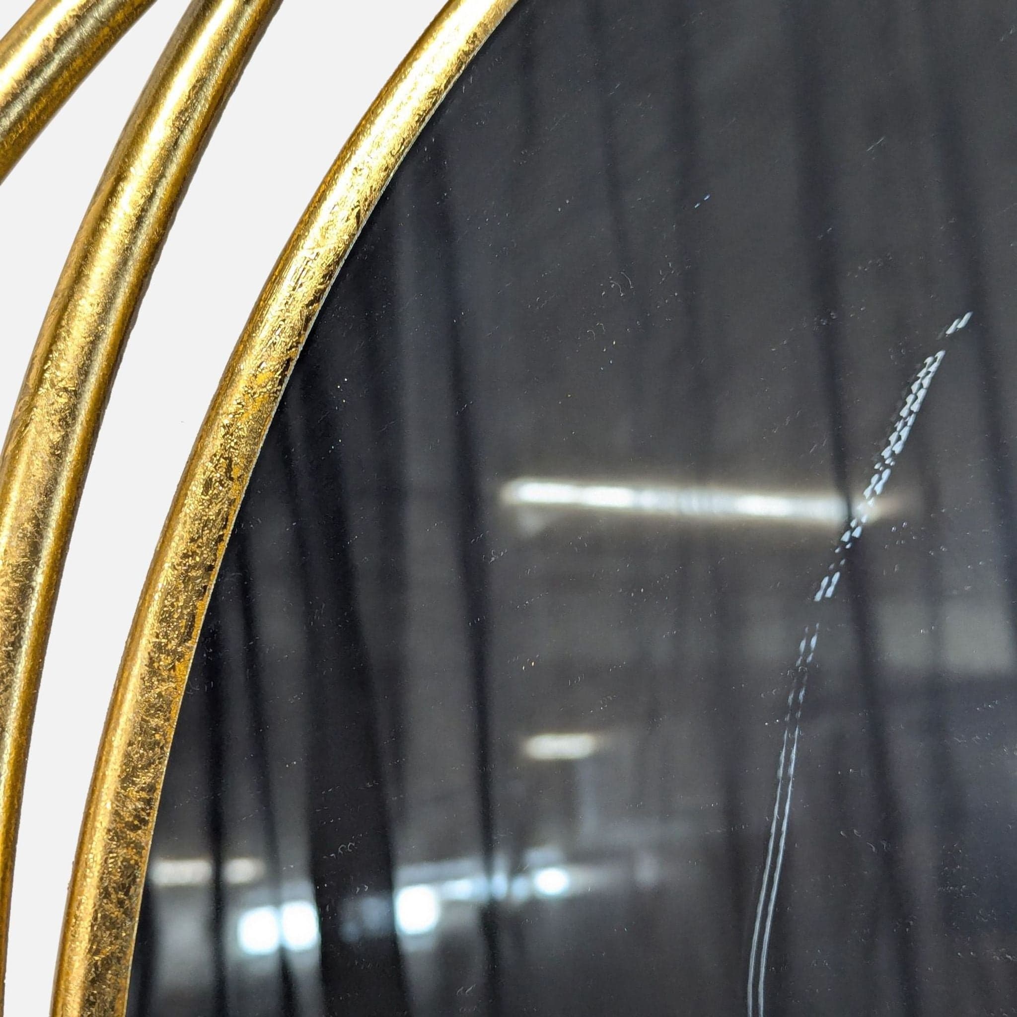 UMA Gold Metal Room Wall Mirror with Overlapping Circles - Thumbnail 4