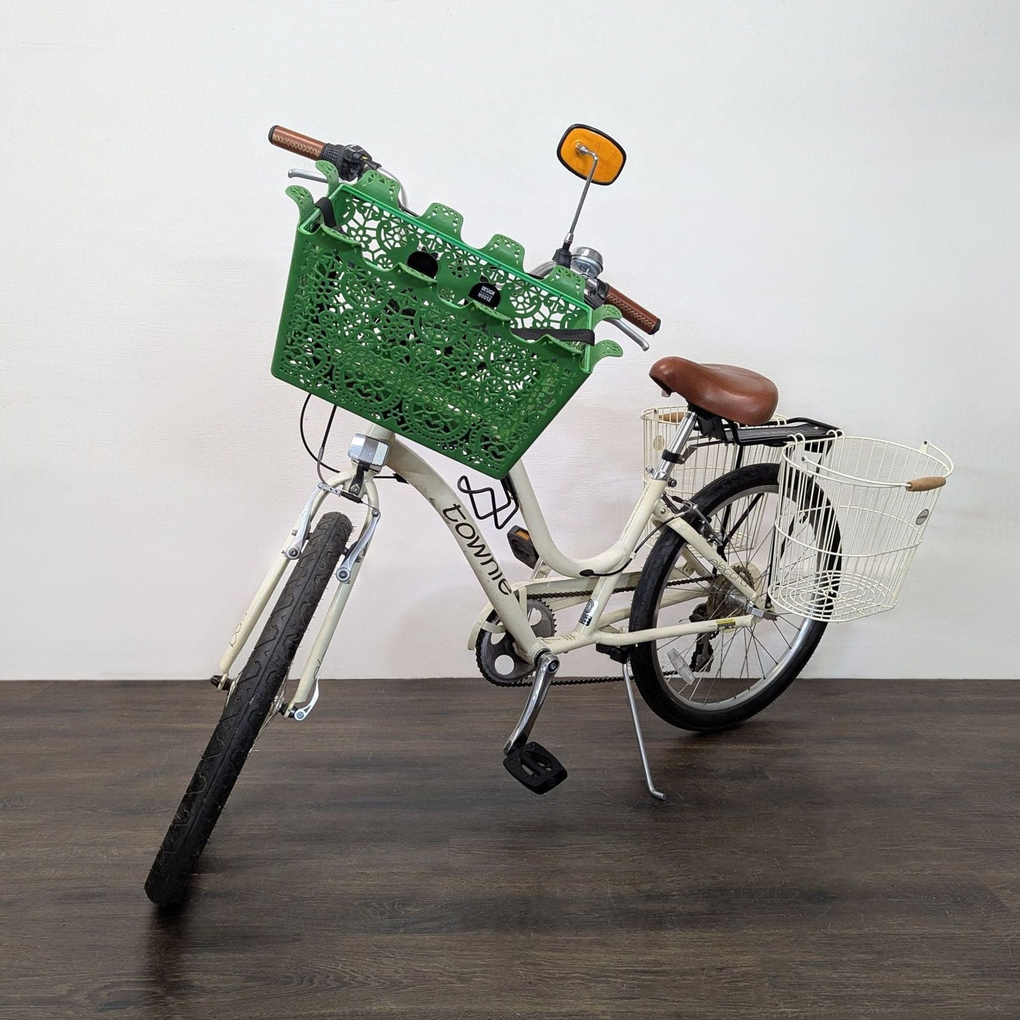 Electra Townie Step-Through Bicycle with Dual Baskets and Mirror - Thumbnail 2