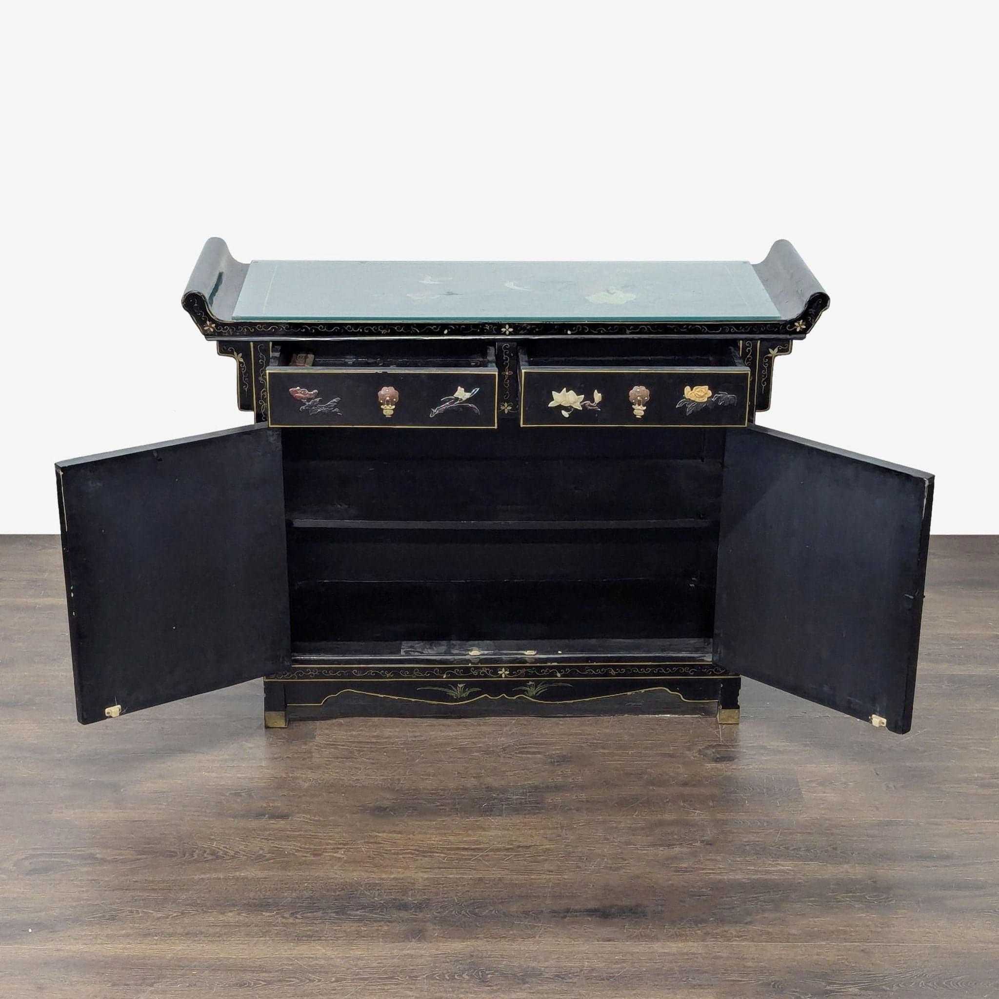 Chinese Cabinet - Thumbnail 2