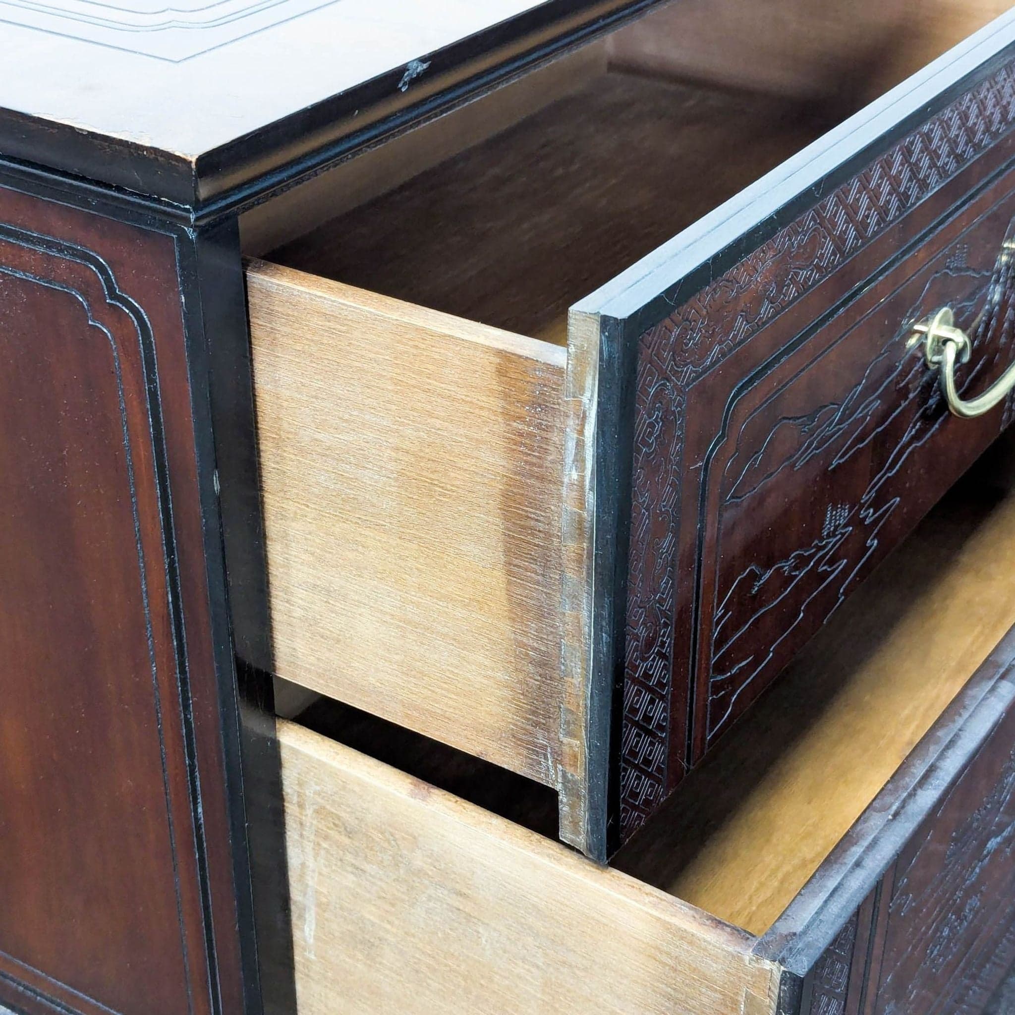 Vintage Drexel Heritage Connoisseur Nightstand - Thumbnail 9