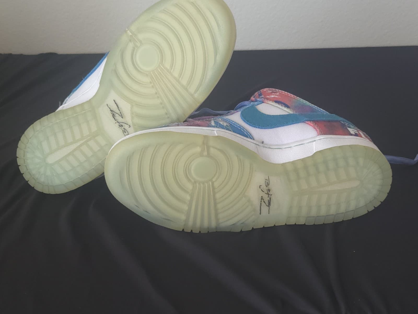 Nike SB Dunk Low x Futura Laboratories Sneakers size 7 - Thumbnail 2