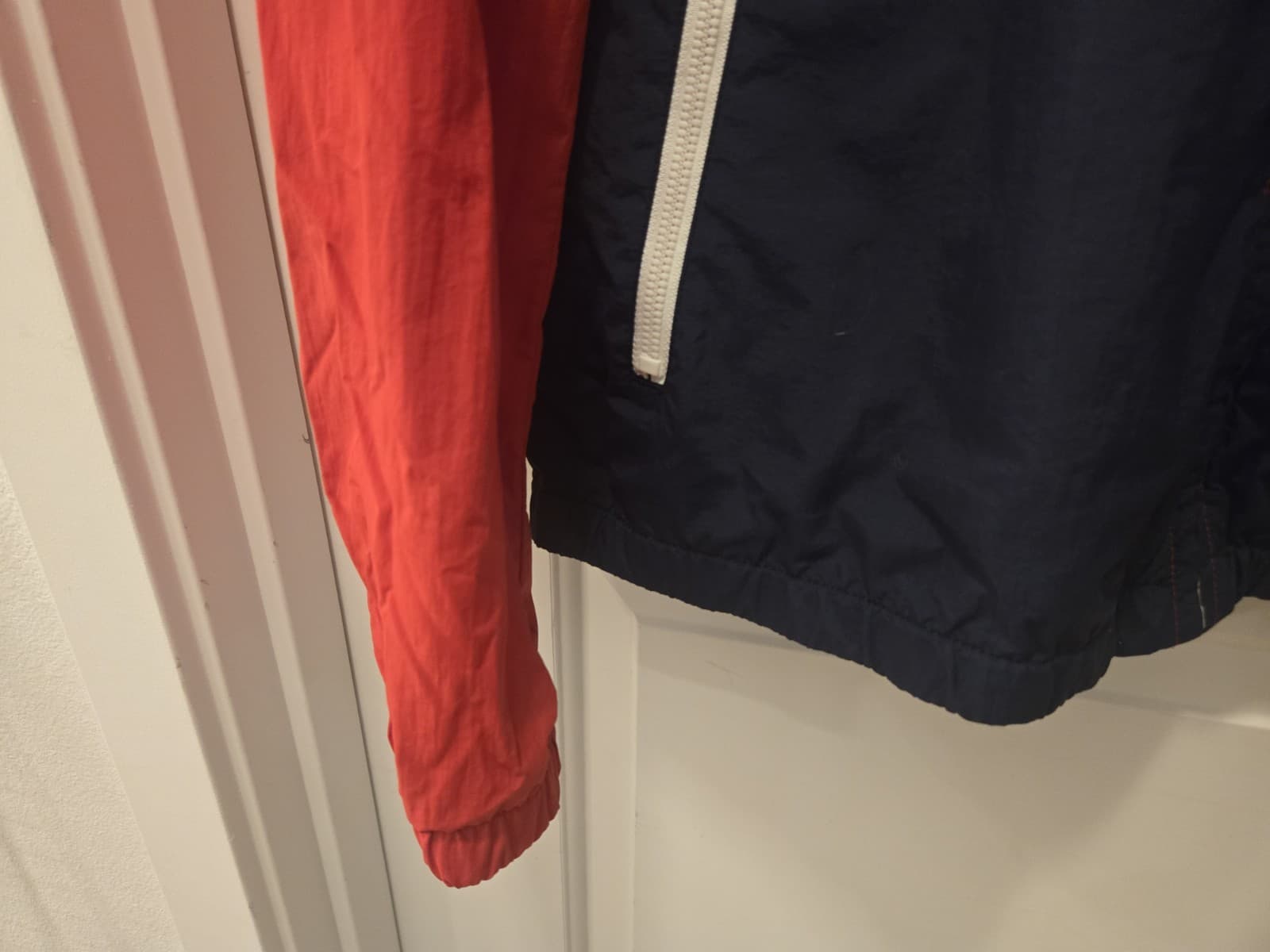 Levi's Red/White/Blue Windbreaker Jacket w/Zip out Hood Mens Size XL - Thumbnail 6