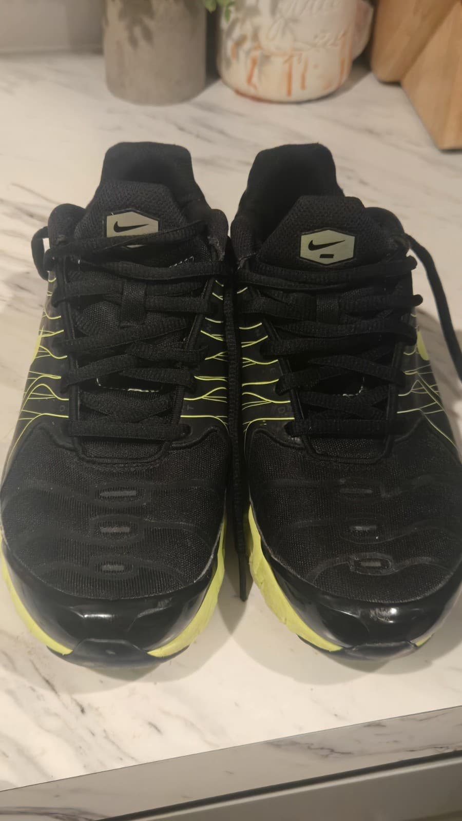 Nike Air Max Plus TN Tuned Air Black Volt Youth 6Y Sneakers Shoes Rare EUC - Thumbnail 4