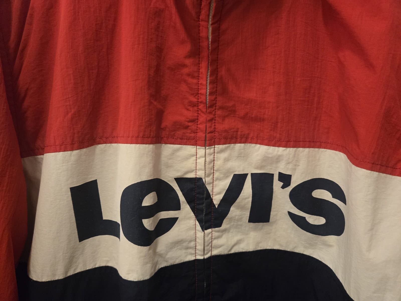 Levi's Red/White/Blue Windbreaker Jacket w/Zip out Hood Mens Size XL - Thumbnail 4