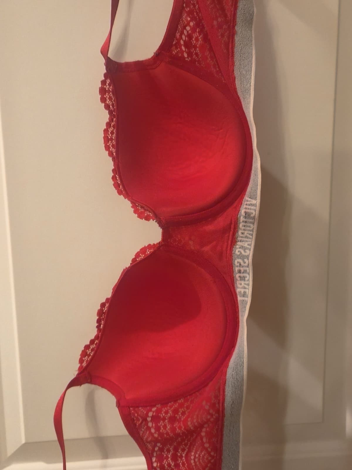 Victoria’s Secret Lace Bra – Red - Thumbnail 6