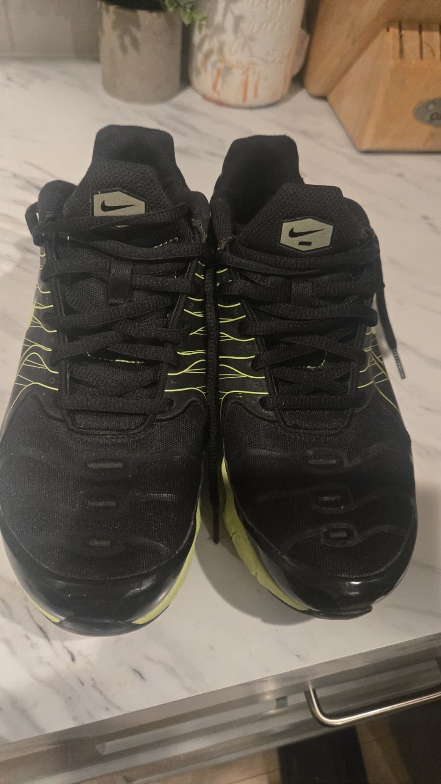 Nike Air Max Plus TN Tuned Air Black Volt Youth 6Y Sneakers Shoes Rare EUC - Thumbnail 5