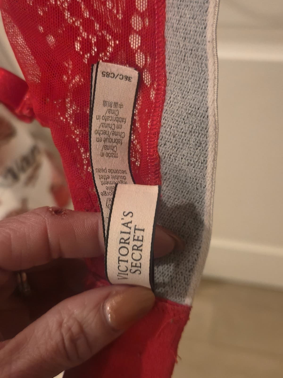 Victoria’s Secret Lace Bra – Red - Thumbnail 8
