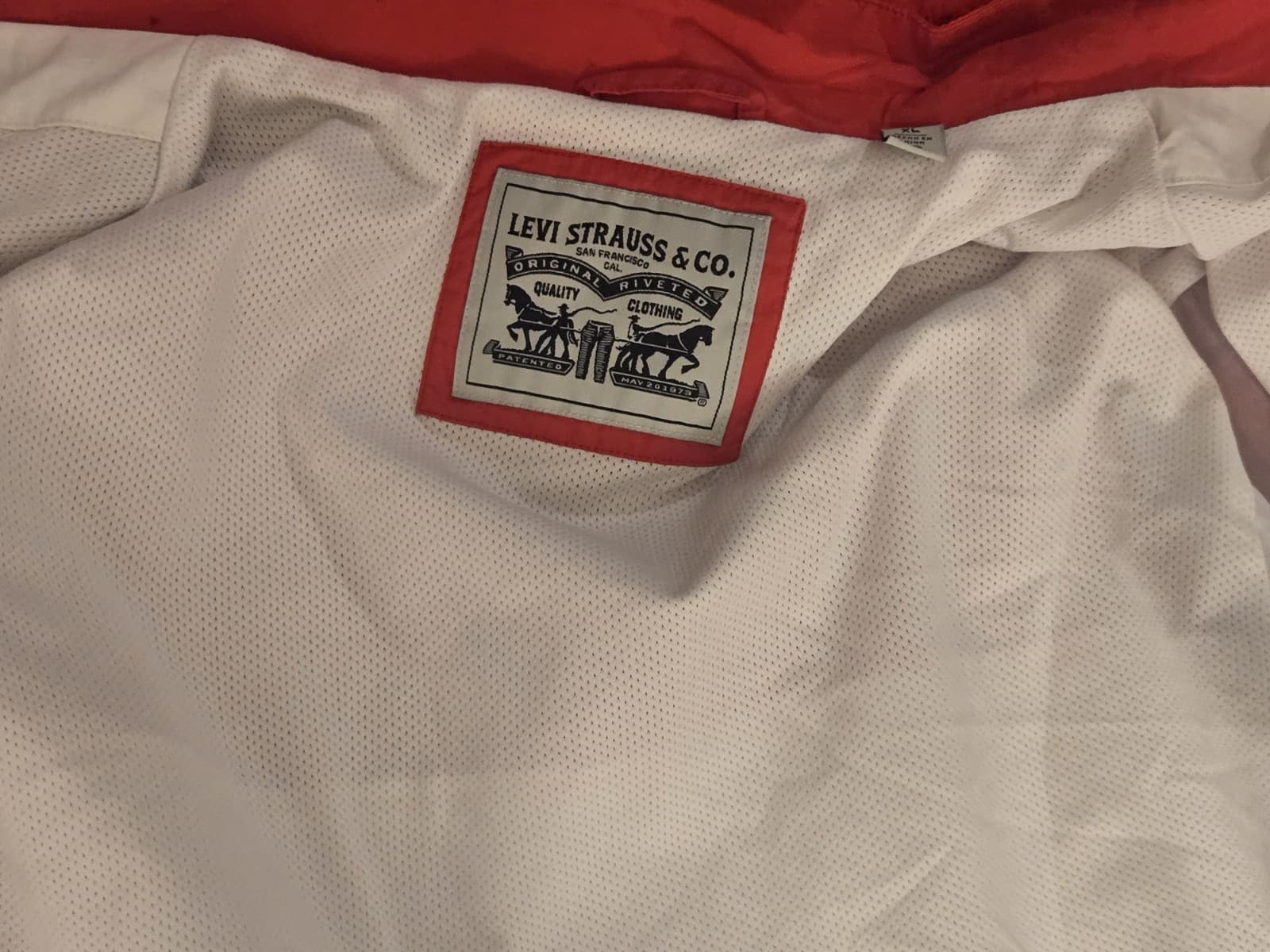 Levi's Red/White/Blue Windbreaker Jacket w/Zip out Hood Mens Size XL - Thumbnail 12