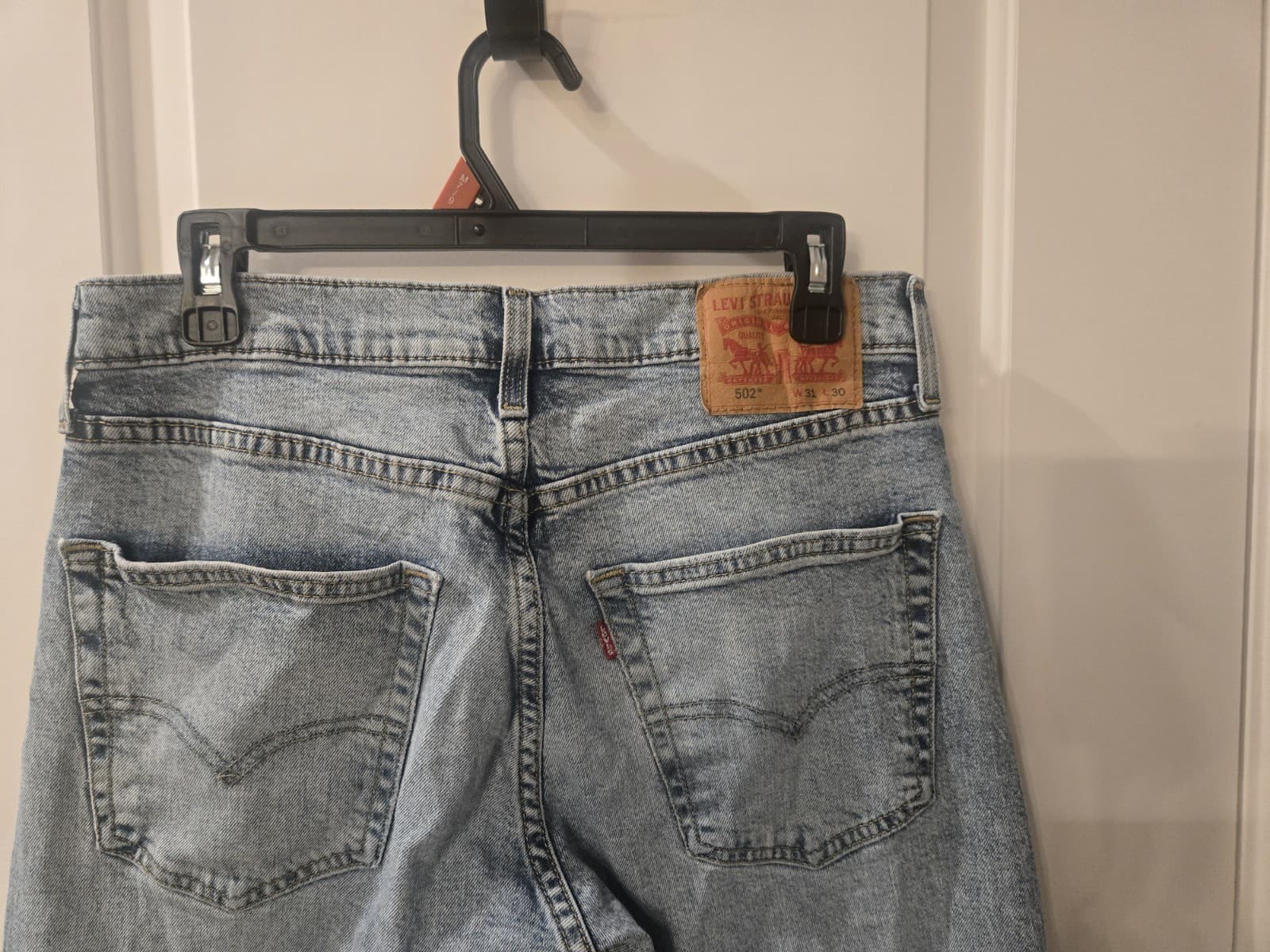 Levi’s 502 Taper Jeans Womens 31x30 Light Wash Denim High Rise Mom Style - Thumbnail 4