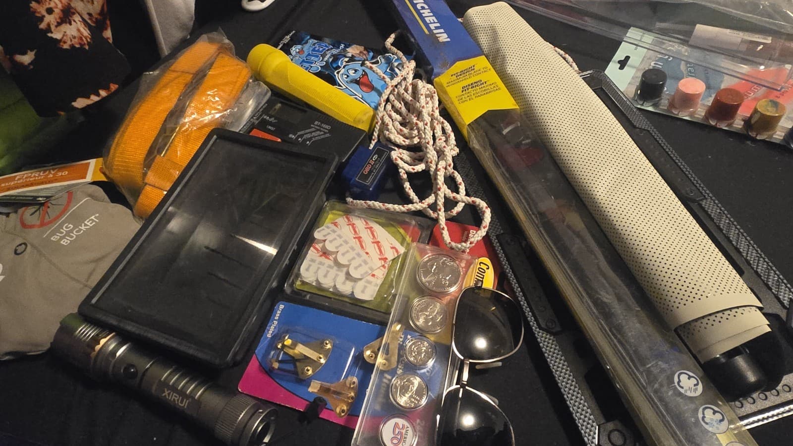 Men’s Estate Junk Drawer Lot Tools Auto Emergency Gear Coins Flashlights... - Thumbnail 8